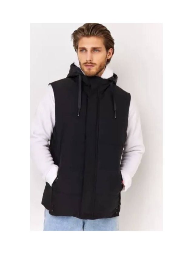 Жилет утепленный LVA77010